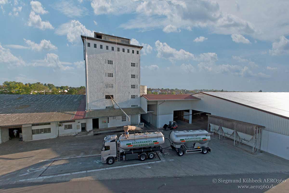 Futtermittel mit Silo-LKW